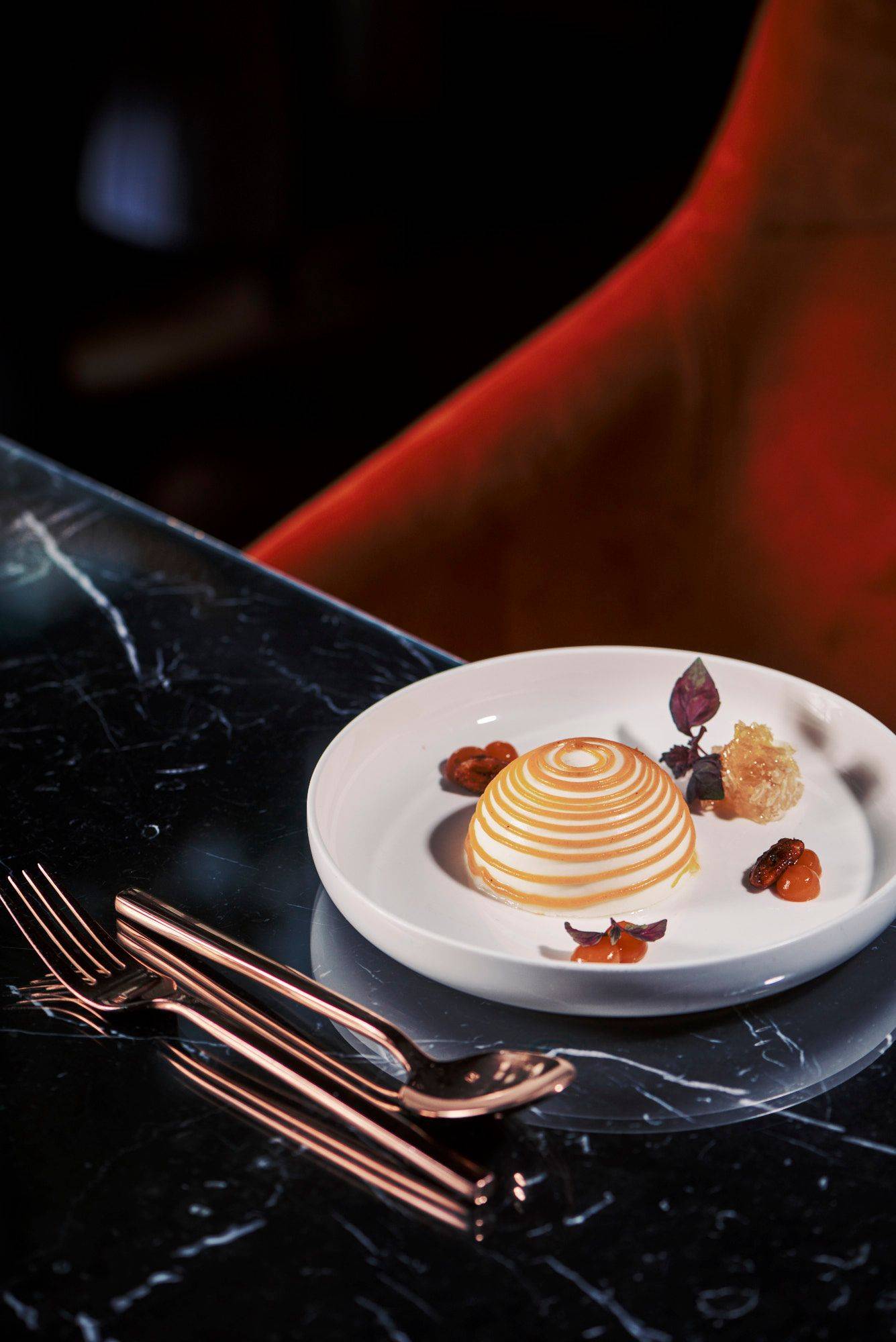 pullman hotel berlin on location food photography of eatery berlin by ben donath