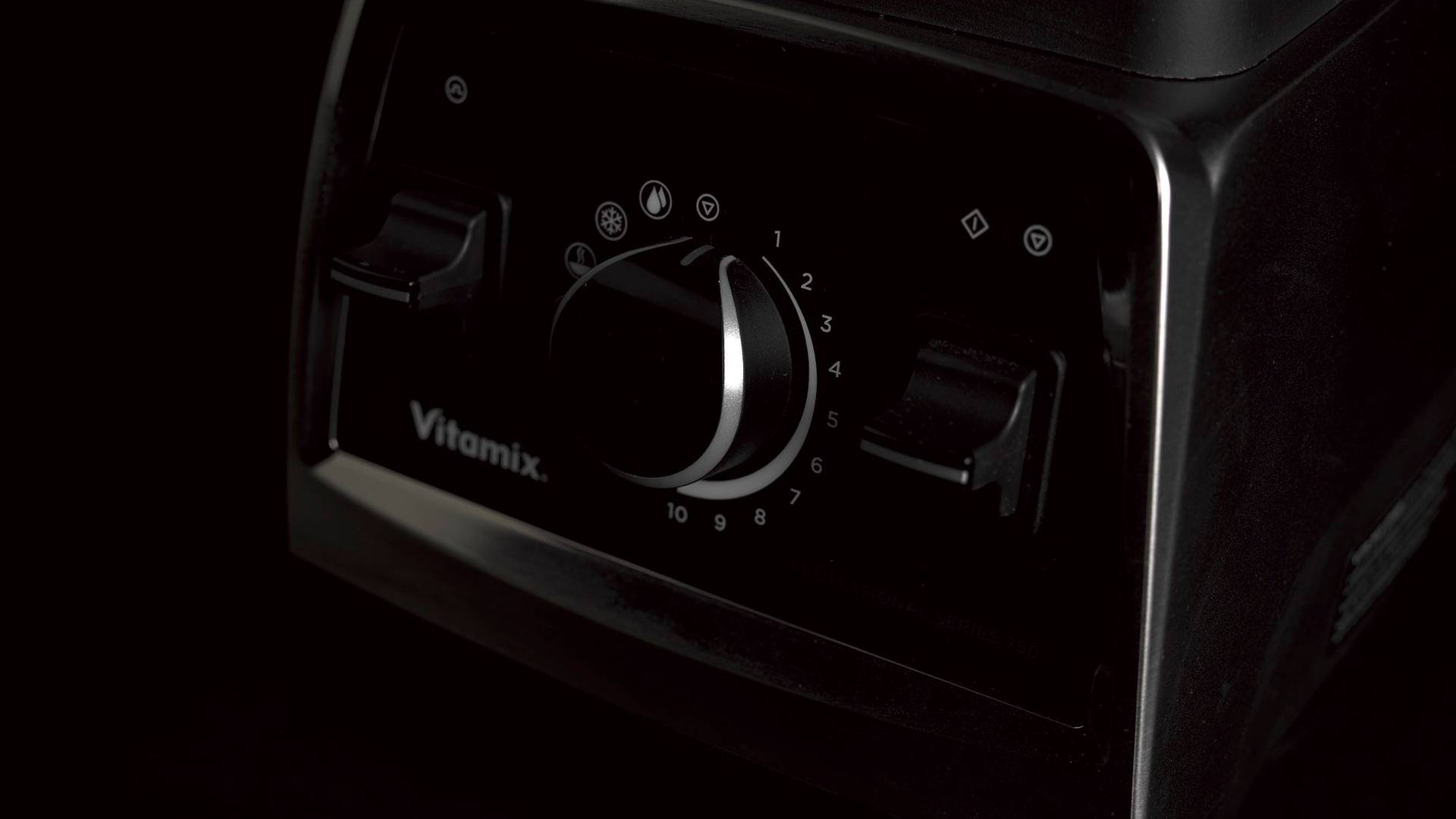 vitamix-professional-series-750-kitchen-blender vitamix professional series 750 kitchen blender on black background