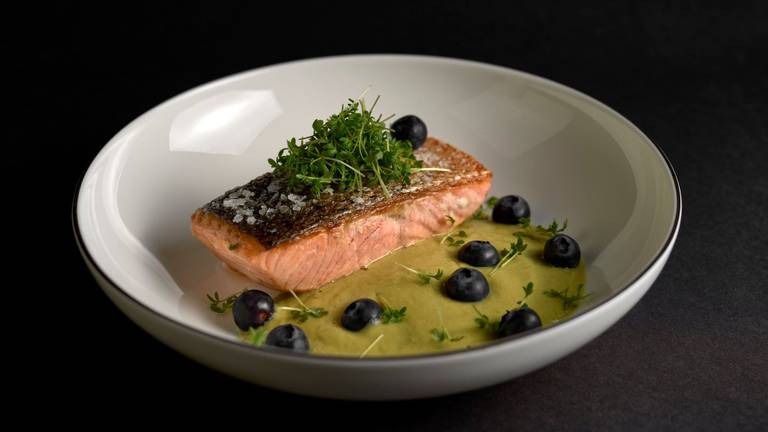 Pan Fried Salmon with Asparagus-Matcha Sauce & Blueberries