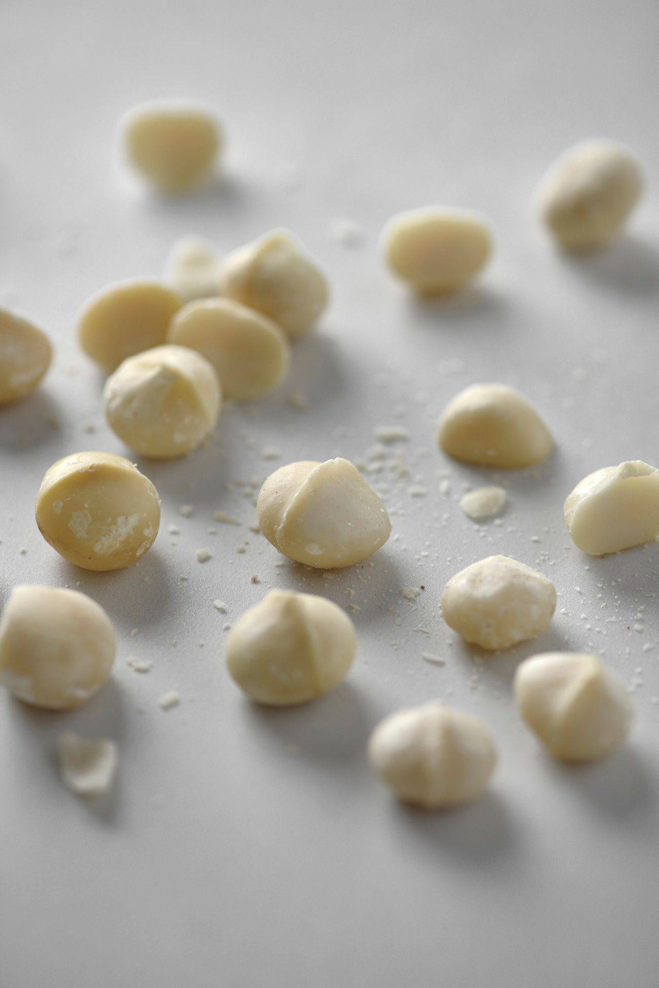 macadamia-nuts macadamia nuts with sapienstone top
